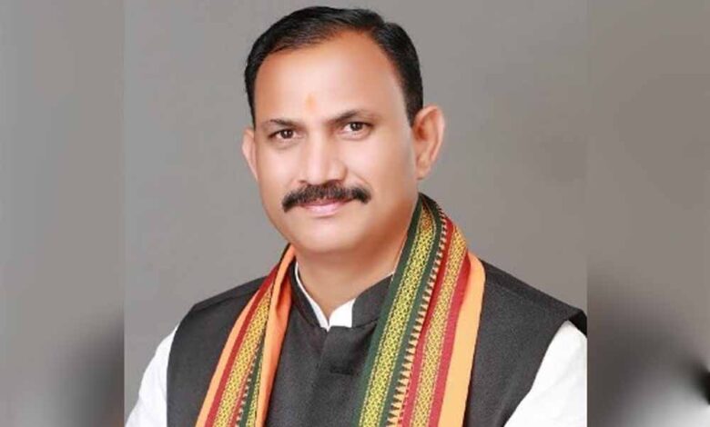 bjp-मुख्यालय-में-‘सहयोग-केंद्र’-दोबारा-शुरू,-आज-मंत्री-श्यामबिहारी-करेंगे-समस्याओं-का-निराकरण