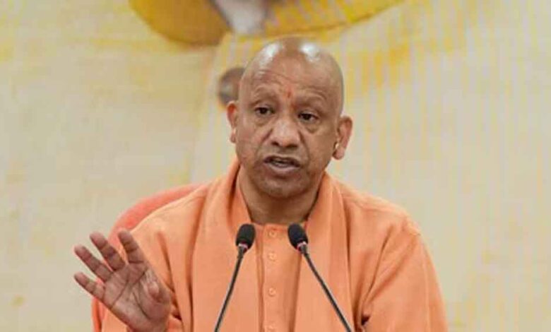 पुलिस-गोली-न-मारे-तो-क्या-खाए-गोली?-सीएम-योगी-का-सख्त-संदेश—‘जो-जिस-भाषा-में-समझे…’