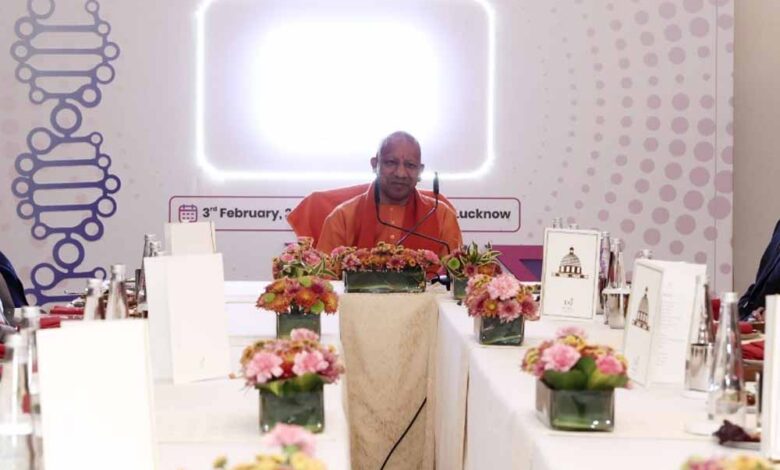 रेड-टेप-से-रेड-कार्पेट-तक,-फार्मा-कॉन्क्लेव-में-यूपी-मॉडल-की-गूंज