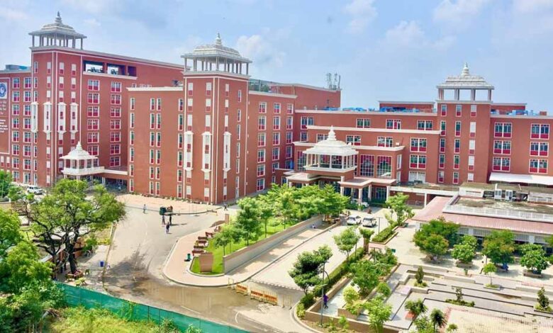 कैंसर-इलाज-के-लिए-अब-दिल्ली-मुंबई-पर-आश्रित-नहीं-यूपी