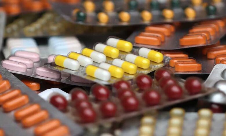 प्रदीश-में-बिना-पर्ची-के-धड़ल्ले-से-बिक-रहीं-एंटीबायोटिक्स,-करोड़ों-का-अंधाधुंध-कारोबार-हर-महीने