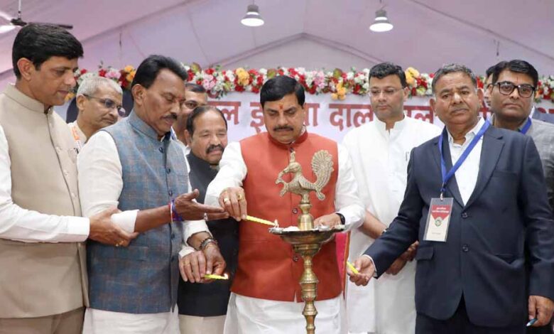 राज्य सरकार किसान, उद्योग और व्यापार को साथ लेकर तैयार कर रही है विकास का नया मॉडल : मुख्यमंत्री डॉ. यादव