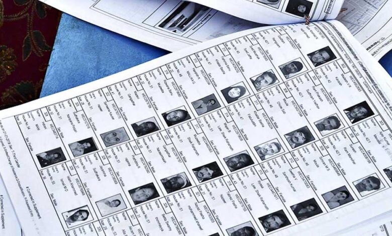 यूपी SIR को लेकर बड़ा अपडेट, दावे-आपत्तियों का समय एक महीने के लिए बढ़ाया, 27 मार्च तक होगी नोटिस पर सुनवाई