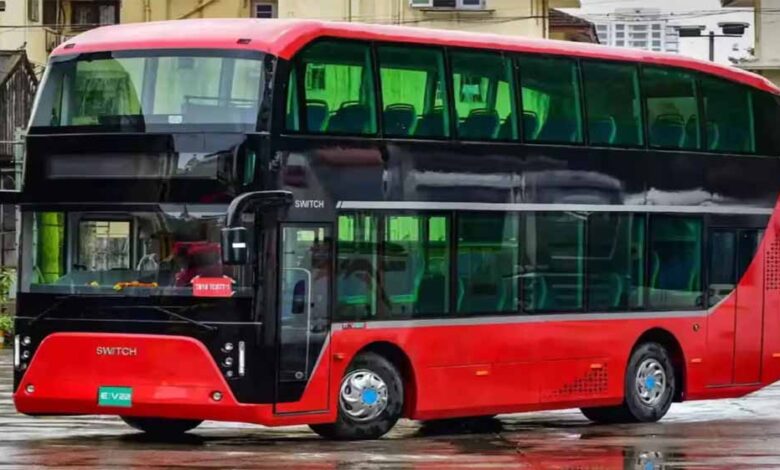 37 साल बाद दिल्ली की सड़कों पर फिर दौड़ेंगी डबल डेकर बसें, रूट और किराया जानें