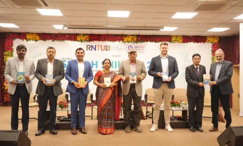 रबीन्द्रनाथ टैगोर विश्वविद्यालय में “शोध शिखर 2026” का भव्य शुभारंभ