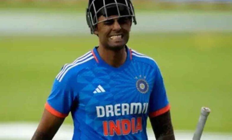 सूर्यकुमार-यादव-का-बड़ा-वादा:-इस-पेसर-को-नंबर-8-पर-बैटिंग-का-मिला-भरोसा,-वीडियो-वायरल