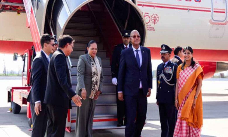 सेशेल्स-राष्ट्रपति-पैट्रिक-हर्मिनी-का-भारत-दौरा:-मुंबई-चेन्नई-के-बाद-दिल्ली-में-जारी-कार्यक्रम