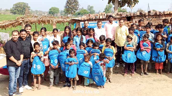 ग्रामीण-भारत-की-रीढ़-हैं-पब्लिक-सेक्टर-बैंक,-निजी-बैंक-सिर्फ-मुनाफे-पर-केंद्रित