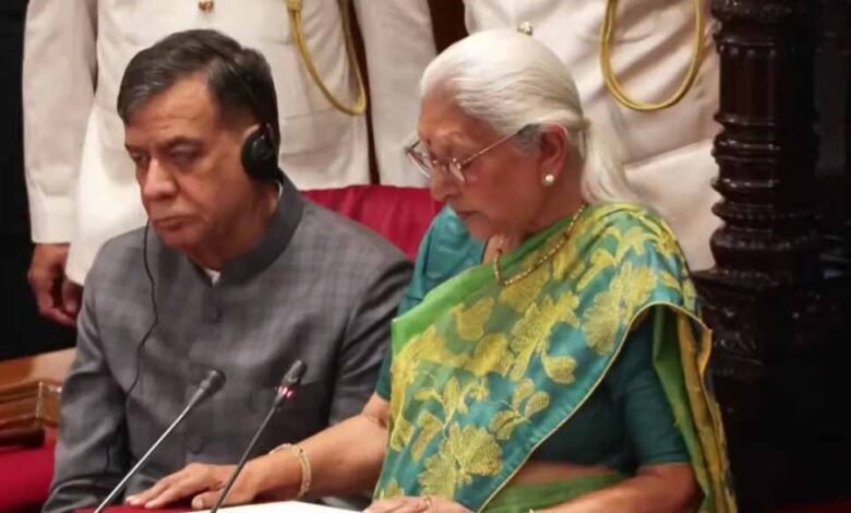 बॉटलनेक-से-ब्रेक-थ्रू-स्टेट-तक,-राज्यपाल-ने-दिखाई-यूपी-के-विकास-की-तस्वीर