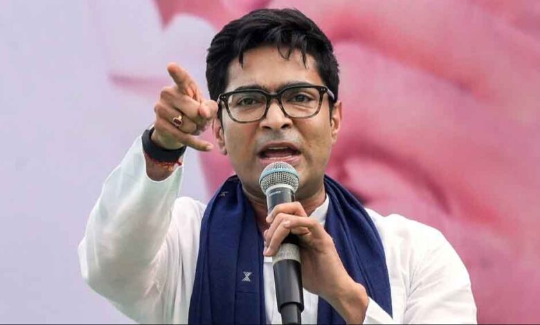 बंगाल-sir-पर-बिफरे-अभिषेक-बनर्जी,-कविता-के-ज़रिए-जताया-विरोध—‘इतिहास-माफ-नहीं-करेगा’