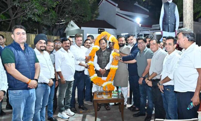 मुख्यमंत्री-से-छत्तीसगढ़-रियल-एस्टेट-वेलफेयर-एसोसिएशन-के-प्रतिनिधिमंडल-ने-की-मुलाकात-मुख्यमंत्री-विष्णुदेव-साय