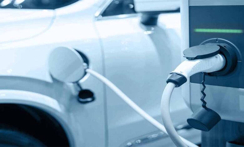 ev-यूज़र्स-को-बड़ी-राहत:-दिल्ली-सरकार-ने-2026-तक-हर-इलाके-में-चार्जिंग-नेटवर्क-बढ़ाने-का-बनाया-रोडमैप