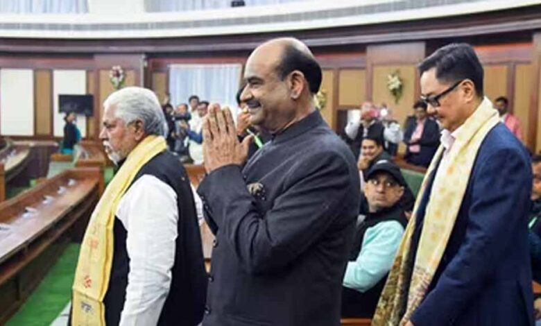 ओम-बिरला-के-साथ-अभद्र-व्यवहार,-25-कांग्रेस-सांसदों-ने-चेंबर-में-जबरदस्ती-प्रवेश-किया