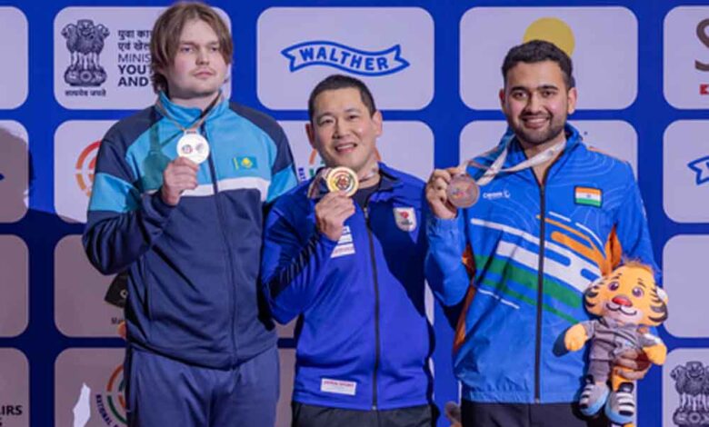 अनीश-का-ब्रॉन्ज़-पर-कब्ज़ा,-एड्रियन-ने-गोल्ड-जीतकर-रचा-इतिहास