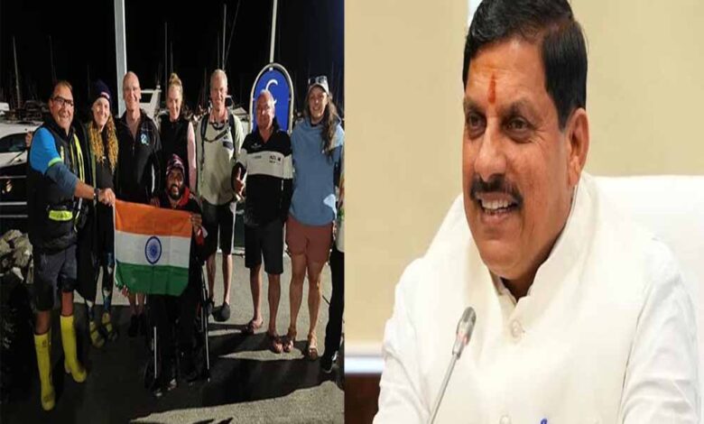 मुख्यमंत्री डॉ. यादव ने इंटरनेशनल पैरा स्विमर श्री सत्येन्द्र सिंह लोहिया को दी बधाई