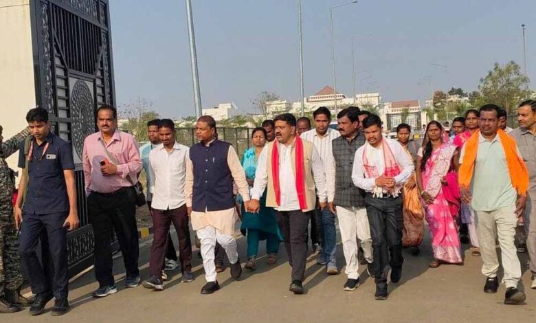 उपमुख्यमंत्री-विजय-शर्मा-और-वन-मंत्री-श्री-केदार-कश्यप-ने-दी-शुभकामनाएं,-उन्नत-डेयरी-मॉडल-अपनाने-का-आह्वान