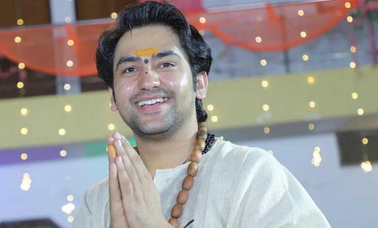 धीरेंद्र-शास्त्री-का-संदेश:-‘माला-के-साथ-भाला-भी-जरूरी,-मठों-से-निकलकर-धर्म-की-रक्षा-करेंगे’