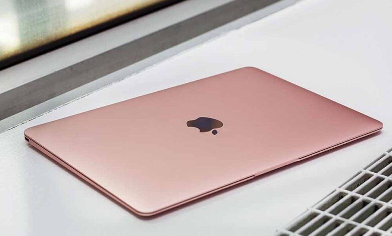 अब-तक-का-सबसे-सस्ता-macbook!-कीमत-सुनकर-आप-भी-कहेंगे-–-omg