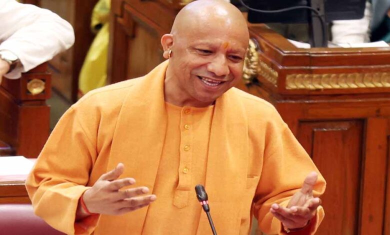 अभिभाषण-के-दौरान-हंगामा-राज्यपाल-ही-नहीं,-मां-का-भी-अपमानः-योगी