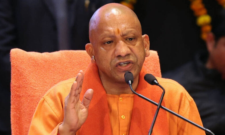 दुर्योधन-की-प्रतिमा-लगाने-की-वकालत,-बाबर-की-कब्र-में-सजदा-का-समर्थन,-लेकिन-वंदे-मातरम-का-विरोध-करते-हैं-सपा-नेताः-मुख्यमंत्री