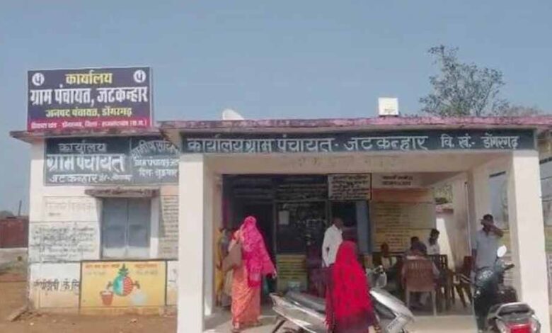 पोस्ट-ऑफिस-में-3-करोड़-का-घोटाला,-ब्रांच-मैनेजर-फरार—न्याय-की-मांग-को-सड़कों-पर-उतरे-ग्रामीण