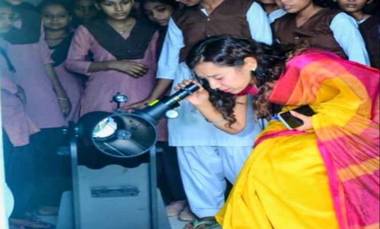 सरकारी-स्कूलों-में-पढ़ने-वाली-बेटियां-बनेंगी-‘सुनीता-विलियम्स’