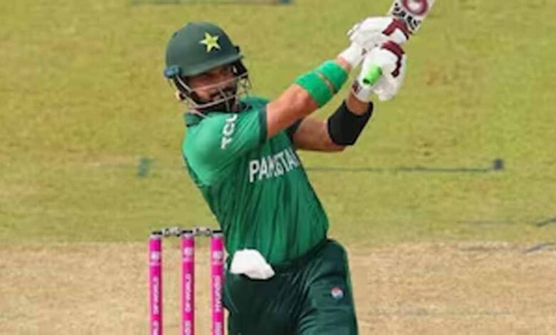 साहिबजादा-फरहान-का-तूफान:-पाक-बल्लेबाज-ने-जड़ा-विस्फोटक-शतक,-12-साल-पुराना-रिकॉर्ड-ध्वस्त