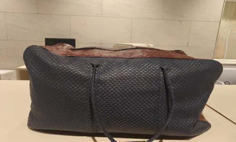 बेंगलुरु-एयरपोर्ट-पर-बड़ा-एनकाउंटर:-ब्राजीलियन-नागरिक-से-4.776-किलो-कोकीन-बरामद,-ncb-ने-किया-गिरफ्तार