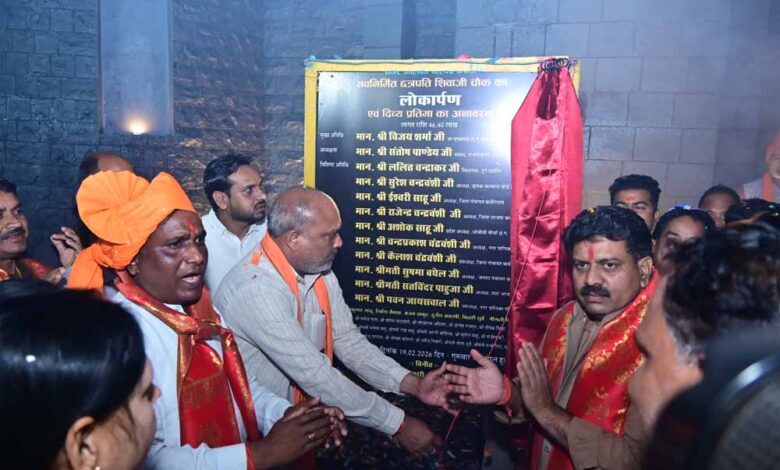 उप-मुख्यमंत्री-ने-छत्रपति-शिवाजी-के-प्रतिमा-का-किया-लोकार्पण