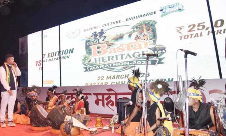 वन मंत्री  केदार कश्यप ने चित्रकोट महोत्सव के दौरान किया बस्तर हेरिटेज मैराथन के लोगो का अनावरण
