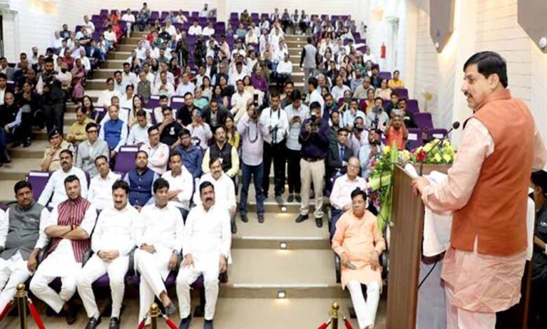 मालवा-की-अनुकूल-भौगोलिक-स्थिति-और-सुदृढ़-अधोसंरचना-से-औद्योगिक-विकास-को-मिली-नई-गति-:-मुख्यमंत्री-डॉ.-यादव