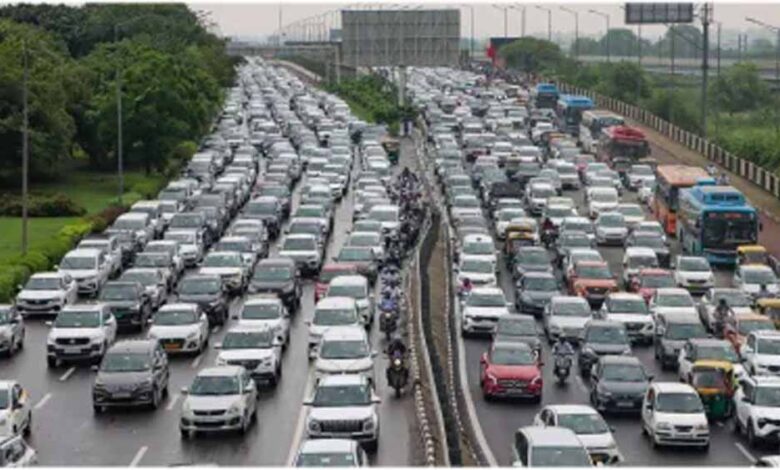 मेट्रो निर्माण कार्य के कारण यह सड़क एक साल तक रहेगी बंद, ट्रैफिक पुलिस ने जारी किया रूट प्लान