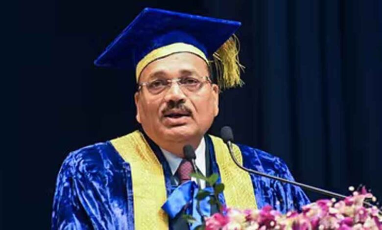 अडानी-अंबानी की ‘बेंच’ वाली टिप्पणी पर भड़के CJI सूर्यकांत, वकील को लगाई कड़ी फटकार