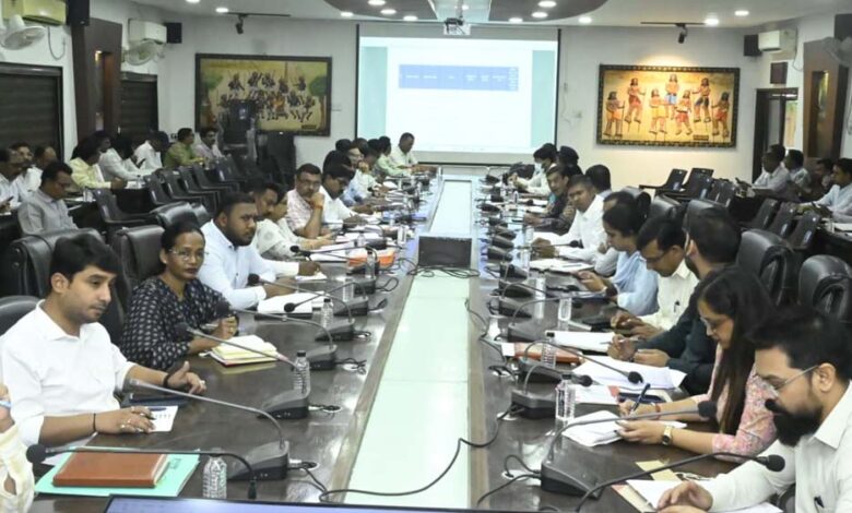 कलेक्टर संजय अग्रवाल की अध्यक्षता में टीएल बैठक सम्पन्न