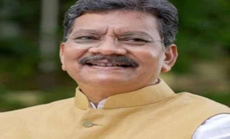 बजट पर तीखा हमला: चरणदास महंत का आरोप—यह विकास नहीं, भ्रष्टाचार का दस्तावेज़