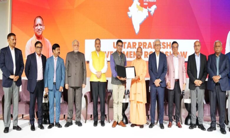 सैट्स-के-सीईओ-ने-योगी-सरकार-की-कार्यप्रणाली-को-खुलकर-सराहा-कहा,-विदेशी-निवेश-के-लिए-प्रतिबद्ध-हैं-सीएम-योगी-आदित्यनाथ