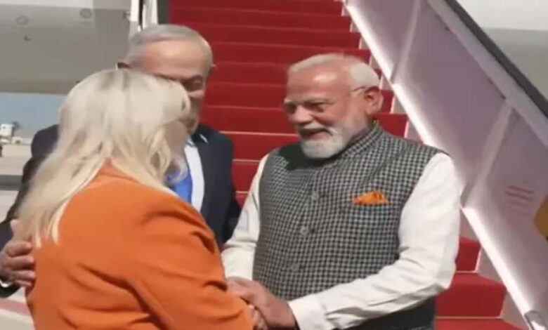 पीएम मोदी के इजरायल पहुंचते ही गूंजा राष्ट्रगान, नेतन्याहू ने किया भव्य स्वागत