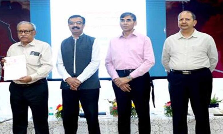 अप्रेंटिसशिप एम्बेडेड डिग्री प्रोग्राम को बढ़ावा देने 5 शासकीय, 3 निजी विश्वविद्यालयों एवं 85 महाविद्यालयों ने बोट के साथ किया एमओयू