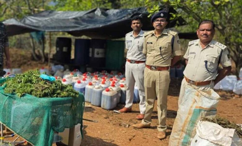 ओडिशा पुलिस की अब तक की सबसे बड़ी ड्रग स्ट्राइक, 200 करोड़ की हशीश और 5 करोड़ का गांजा जब्त