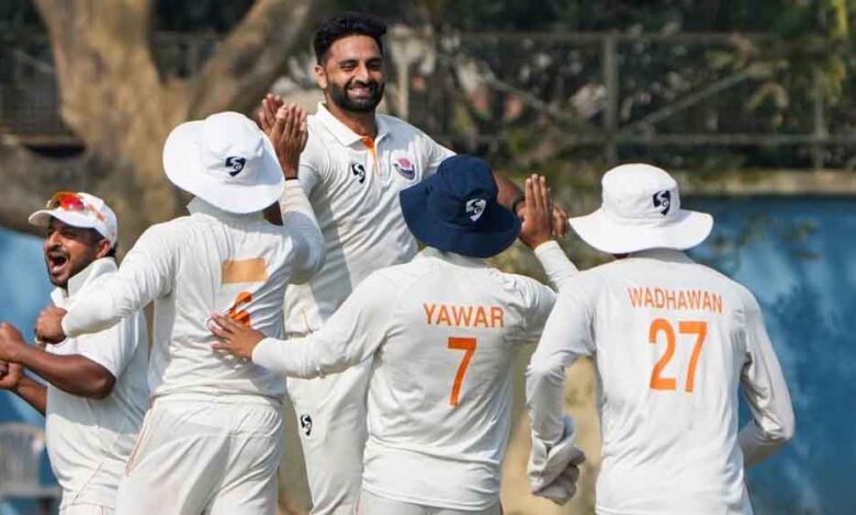 67-साल-का-इंतजार-खत्म:-जम्मू-कश्मीर-बना-रणजी-ट्रॉफी-चैंपियन,-फाइनल-में-कर्नाटक-को-हराया