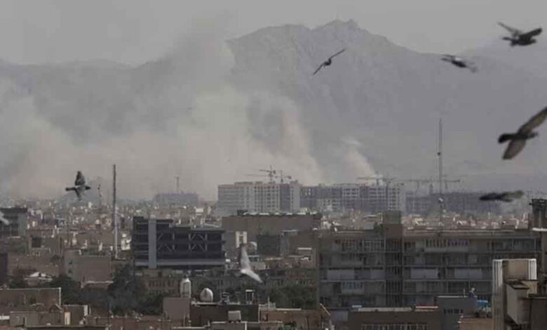 बहरीन-से-कतर-तक-ईरान-का-मिसाइल-हमला,-दुबई-तक-गूंजे-धमाके