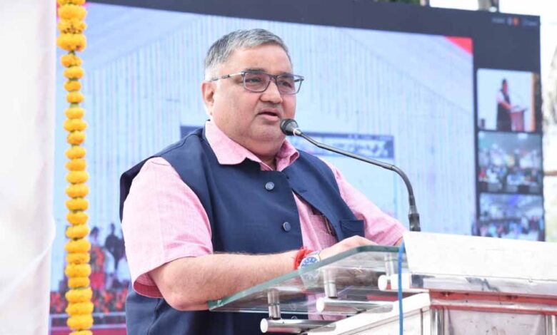 मुख्यमंत्री-विष्णु-देव-साय-ने-सरगुजा-के-52-हजार-से-अधिक-किसानों-को-दी-होली-की-सौगात