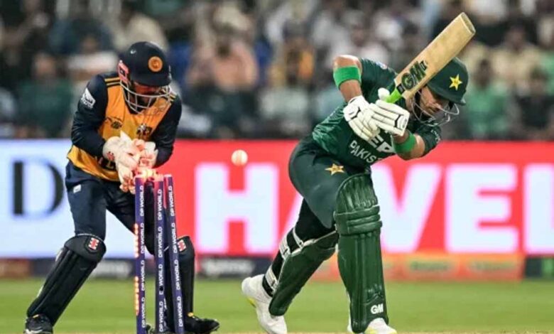 करो-या-मरो-मुकाबले-में-पाकिस्तान-का-रनतूफान,-श्रीलंका-के-सामने-213-का-पहाड़