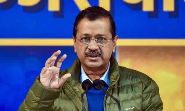 कोई एक सबूत दिखा दो… पैसे मांगने के आरोपों पर केजरीवाल का खुला चैलेंज